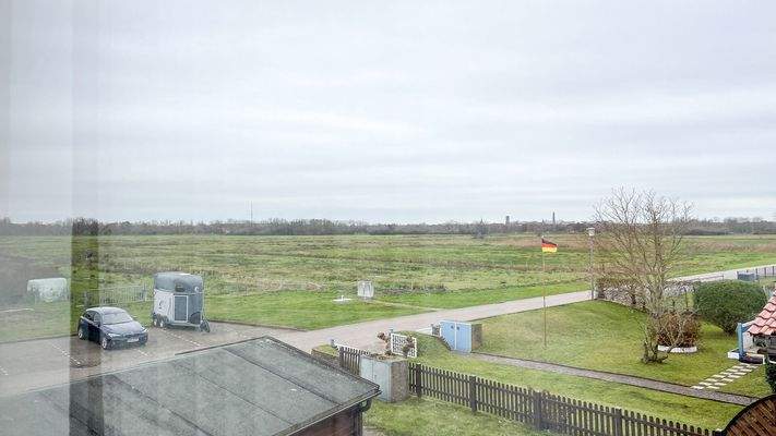 Blick aus dem Schlafraum im Obergeschoss