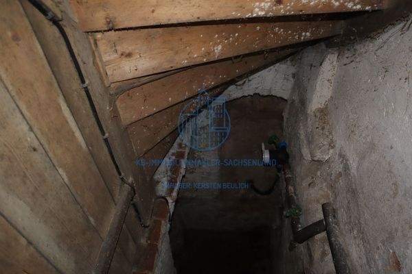 Treppenaufgang im Bereich des KG