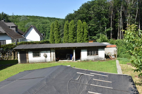 gemauerter Holzschuppen