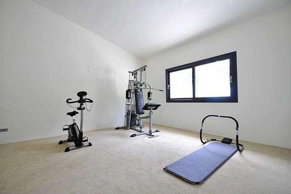 Großzügiger Fitnessraum