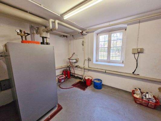Heizungsanlage im UG (GR 0.3)