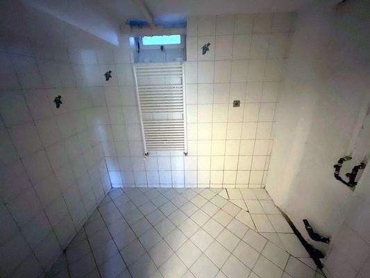 Raum vorgesehen für 2.Bad im EG