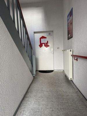 Hinter Eingang Apotheke