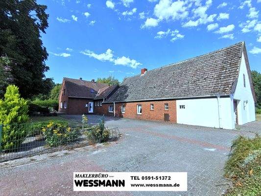 Einfamilienhaus mit Zwischenbau und Altbau
