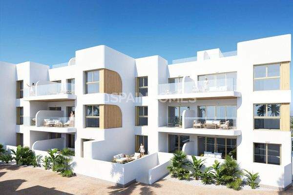 Apartments in a Complex with a Pool in Murcia Los Alcázares
