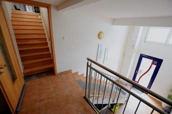 Treppenhaus, Eingang Hauptwhg.