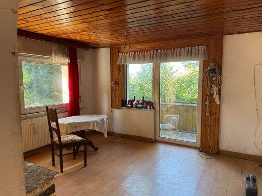 Wohnraum mit Zugang zur Terrasse