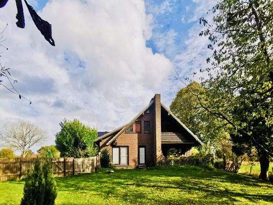 Garten und Süd-West Ansicht