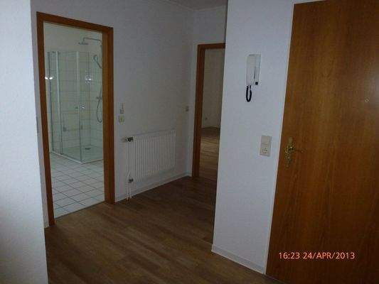 Diele mit Bad und SZ