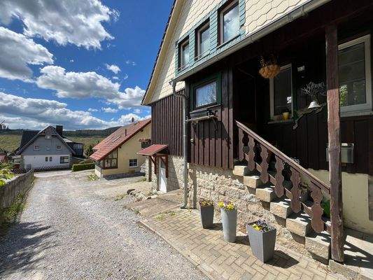Die Zuwegung für beide Häuser