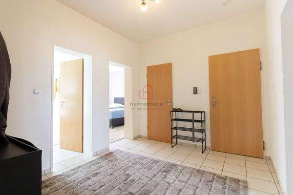 Empfang mit Platz &amp; Abstellraum