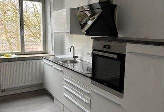 .. mit Einbauküche !