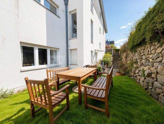 Einliegerwohnung Terrasse - (KI bearbeitet)