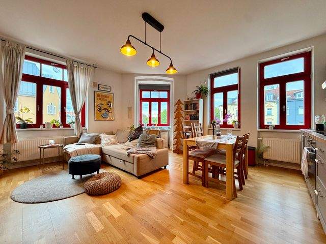 Geräumige 3-Raum-Wohnung mit Tageslichtbad - Foto 1
