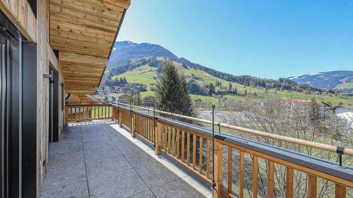 KITZIMMO-Luxus-Penthouse in sonniger Toplage kaufen - Immobilien Kirchberg.