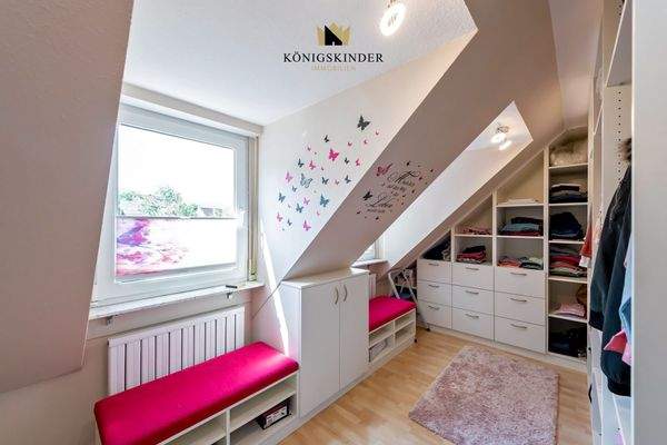 DG: Ankleidezimmer oder Kinderzimmer
