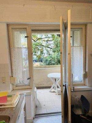 Wohnküche mit Balkon 