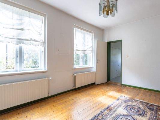 Flügelanbau - Zimmer II mit Zugang zur Küche + Bad