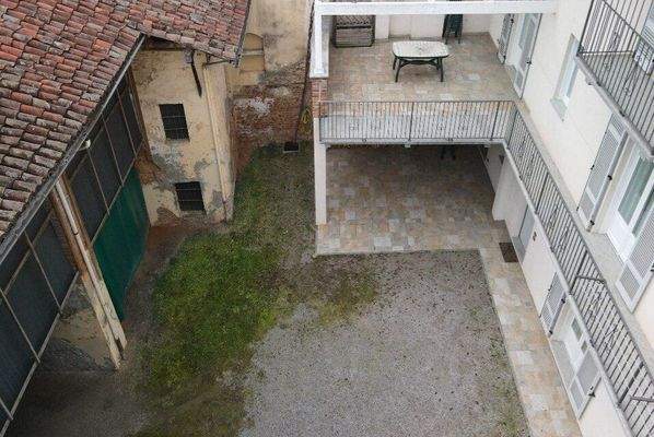 elegantes Haus im Zentrum von Canale –  Piemont