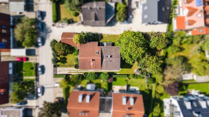 Grundstück mit Altbestand