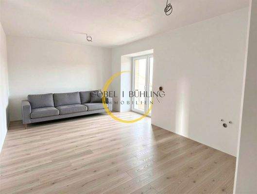 EG Rechts: Wohnzimmer 