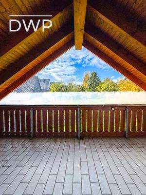 Balkonausblick Süd-Osten im OG (datenschutzrechtlich bearbeitet)