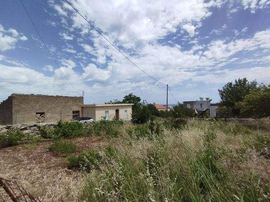 Schöne Aussicht auf das Meer und die Berge in Episkopi- Baugrundstück