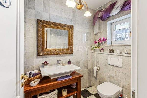 Gäste-WC im Erdgeschoss