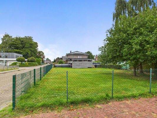 CAM03784G0-PR0085-STILL010