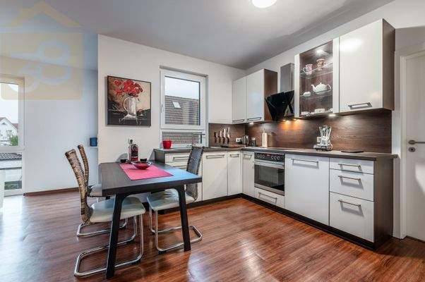 Küche mit Essbereich