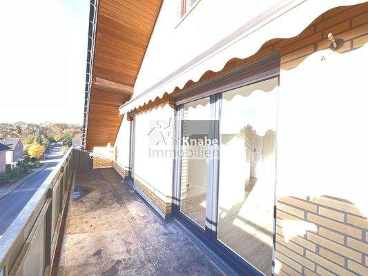 Balkon vom Wohn- und Schlafzimmer begehbar