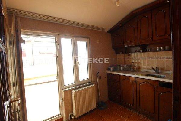 Duplex 5 Bedroom Apartment 1.3 Km to Metro in Eyüpsultan
