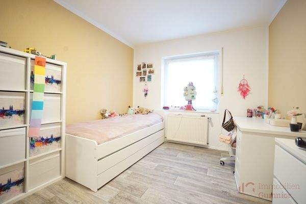 Schlafzimmer/Büro 3