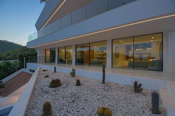 Terrassenfläche vor den Schlafbereichen