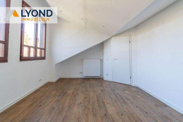 LYD 3692 - 8 Schlafzimmer