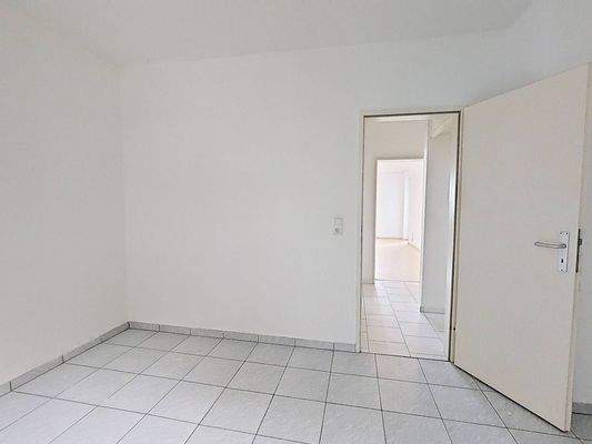 Ansicht II: Arbeits- oder Kinderzimmer