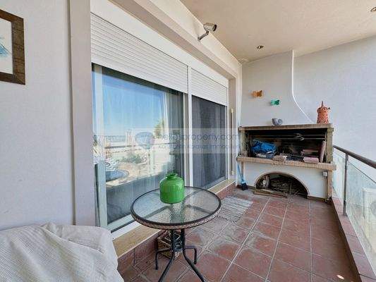 c181979647134574b4da7e6bbe8b3d31-original