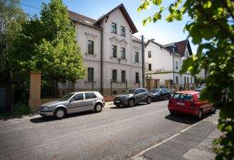 Ansicht Straßenseitig.jpg