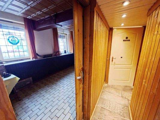 Blick in den Raum neben dem Schankraum