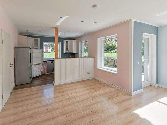 Küche mit Zugang zum Außenbereich