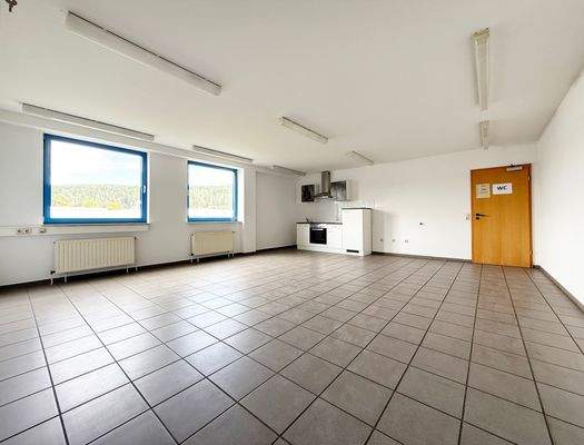 Pausenraum OG mit EBK