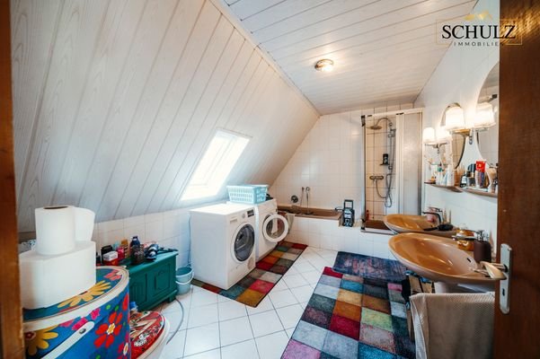 Badezimmer OG WHG2