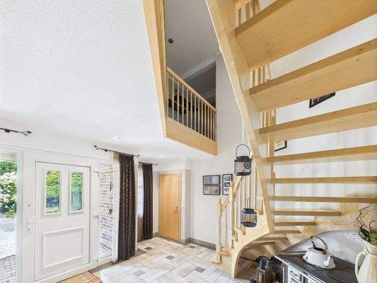 CAM03784G0-PR0075-STILL009