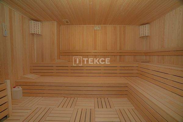 Magnificent Real Estate Within Walking Distance to the Beach in Alanya