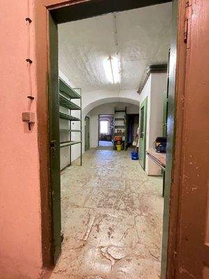 Erdgeschoss Nebengelass