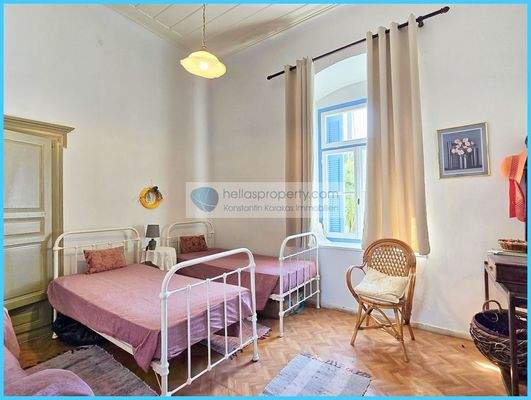 ff54b2598c9444829c0d680cc43b13ca-original