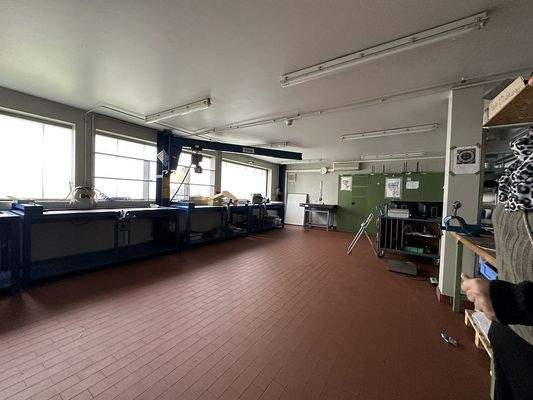 Werkhalle - Werkstatt