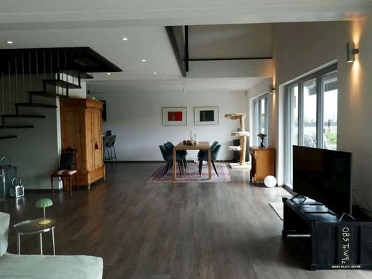 Wohn-/Esszimmer
