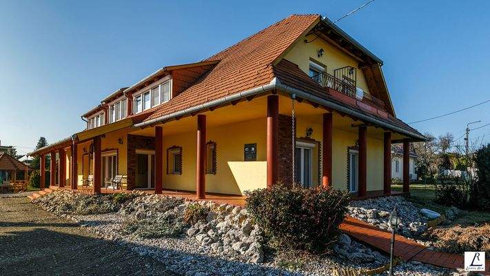 das komplette Objekt