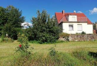 Haus mit Blick aus dem Garten1